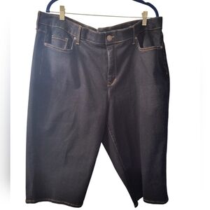 Gloria Vanderbilt Women All over Slimming Jeans Shorts Size 22